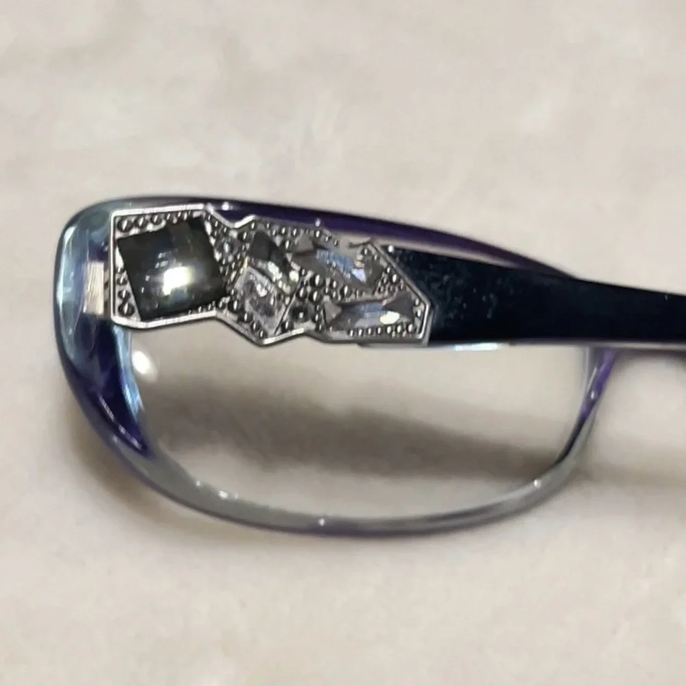 Vera Wang Eyeglass Frames. Blue.